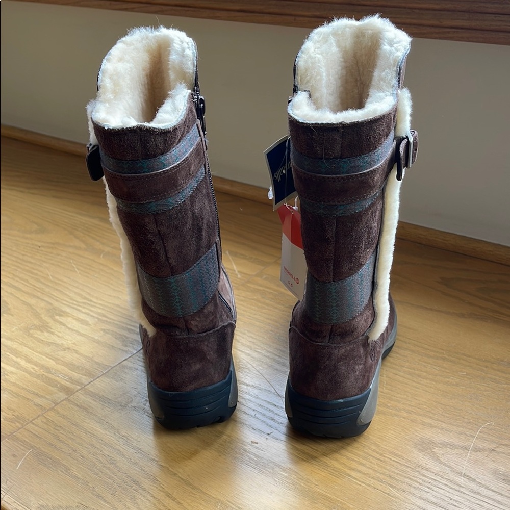 Women's Merrell Brown Shearling Boots - Picture 3 of 8